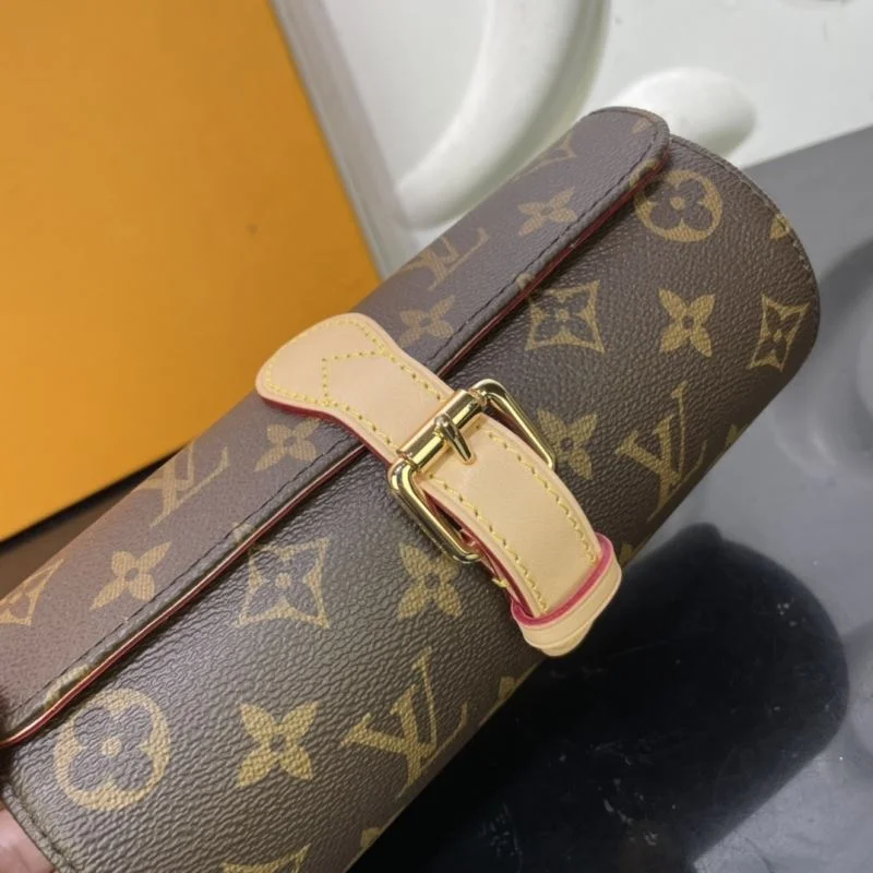 Louis Vuitton Round Bags Resilient 41575