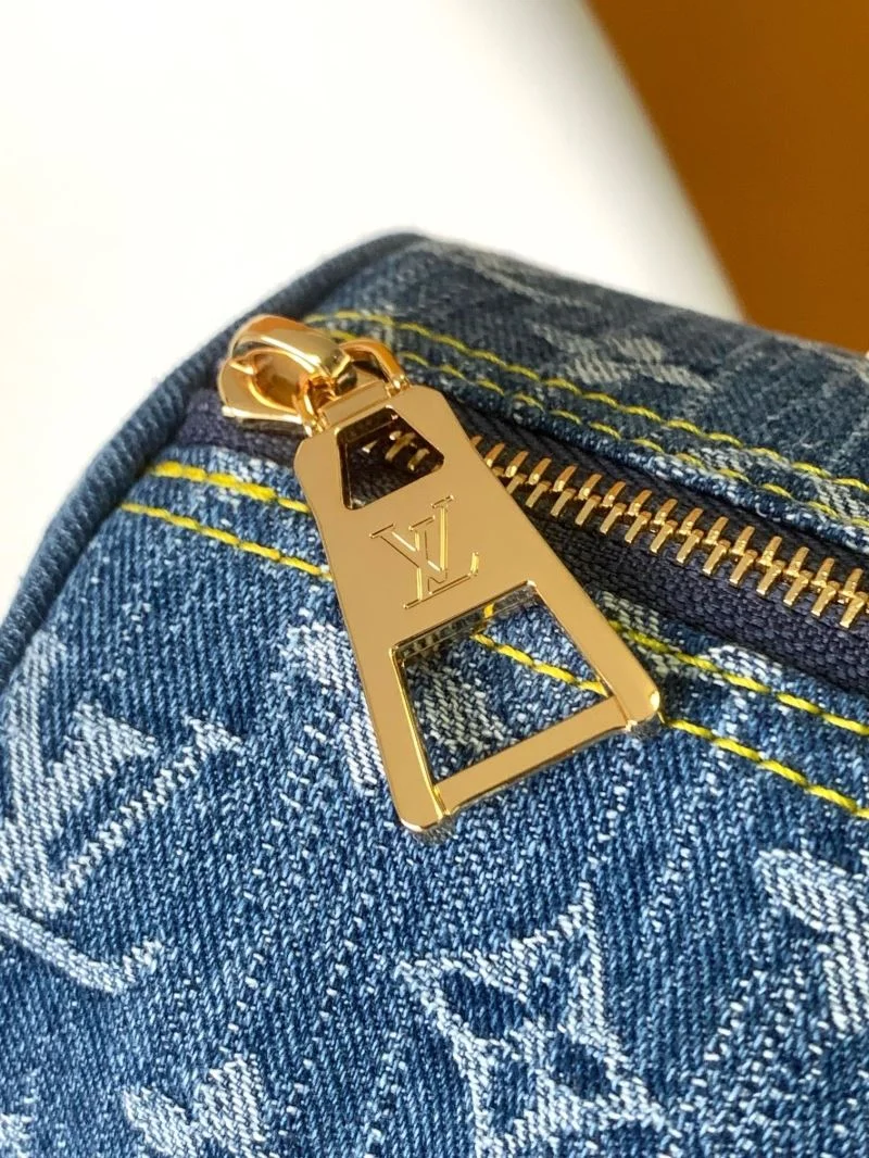 Louis Vuitton Round Bags Durable 39232