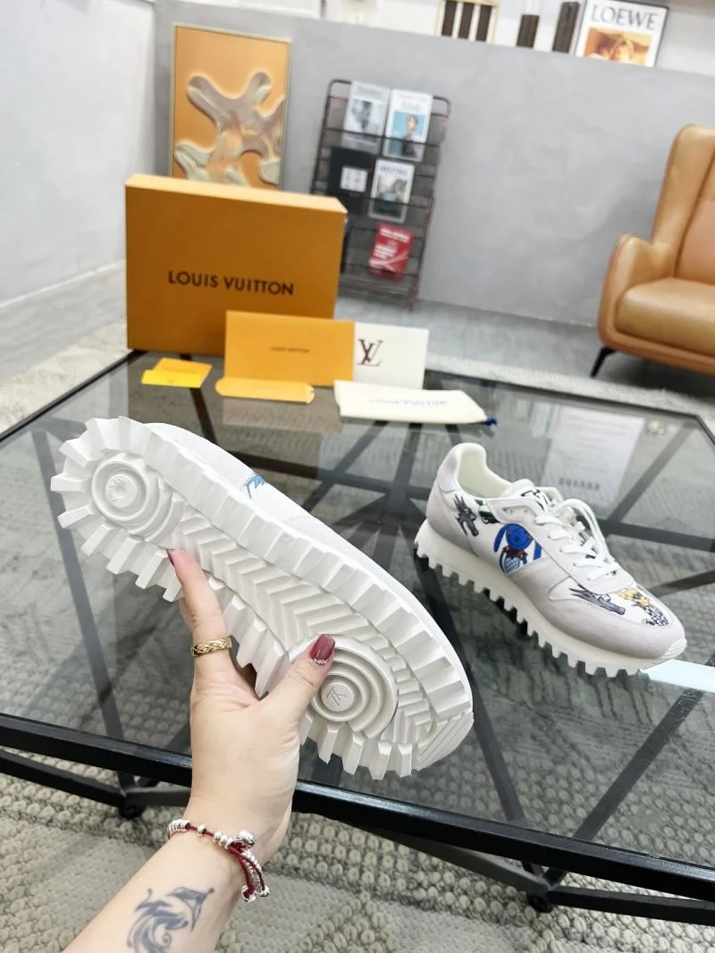 Louis Vuitton Run Away Sneaker Compact 30731