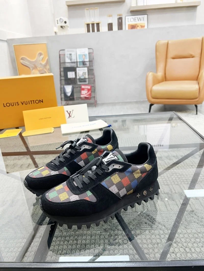 Cozy Louis Vuitton Run Away Sneaker 30709
