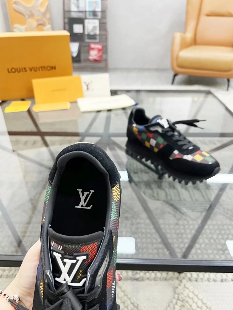 Cozy Louis Vuitton Run Away Sneaker 30709