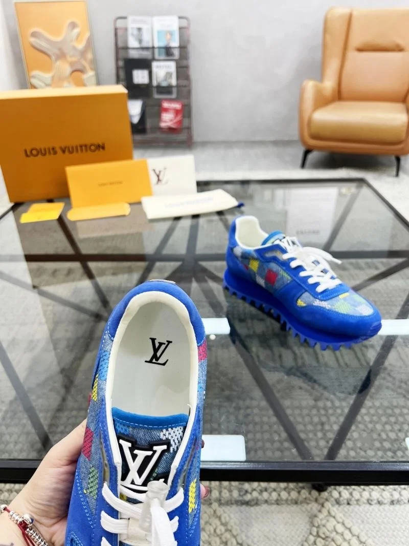 Elegant Louis Vuitton Run Away Sneaker 30706