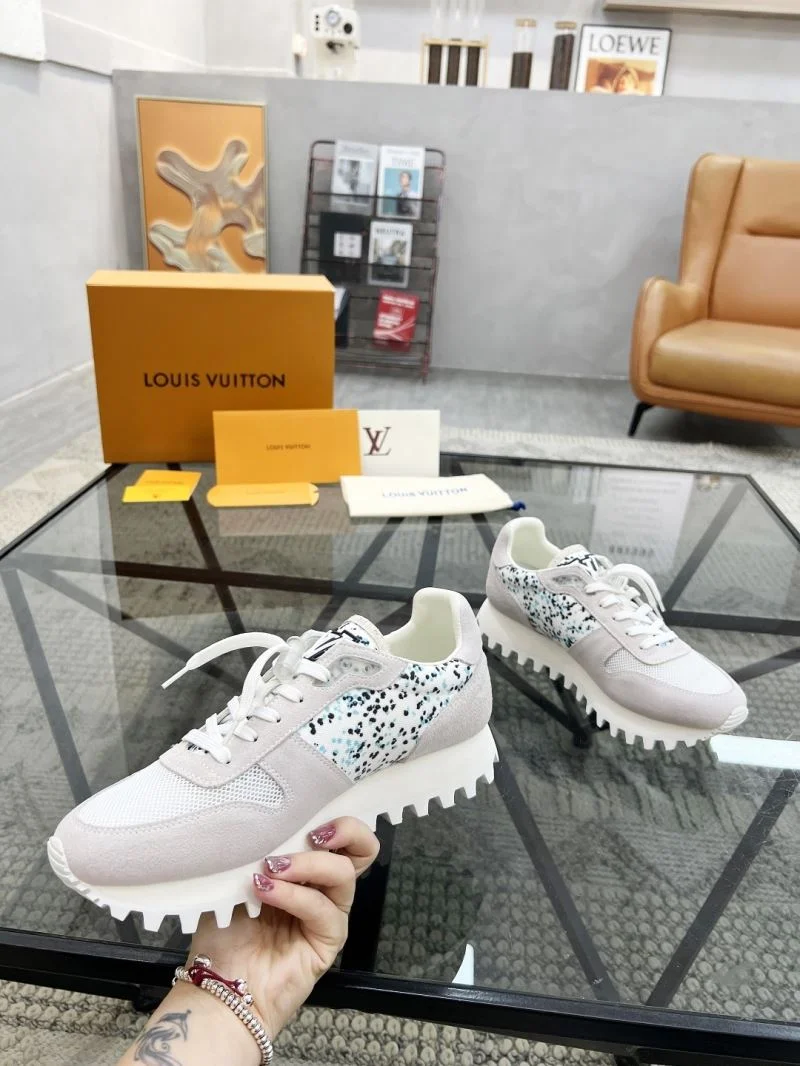 Louis Vuitton Run Away Sneaker Snug 30703
