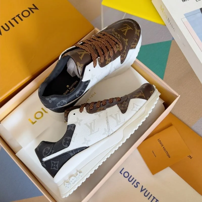 Trendsetting Louis Vuitton Run Away Sneaker 31577