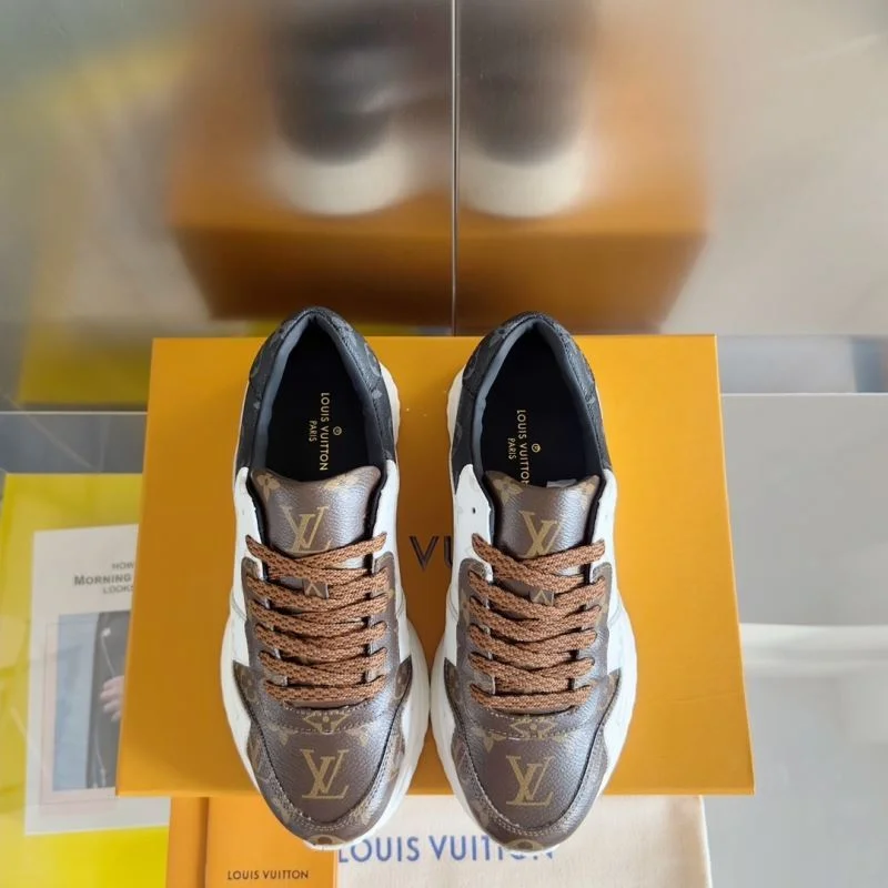 Trendsetting Louis Vuitton Run Away Sneaker 31577