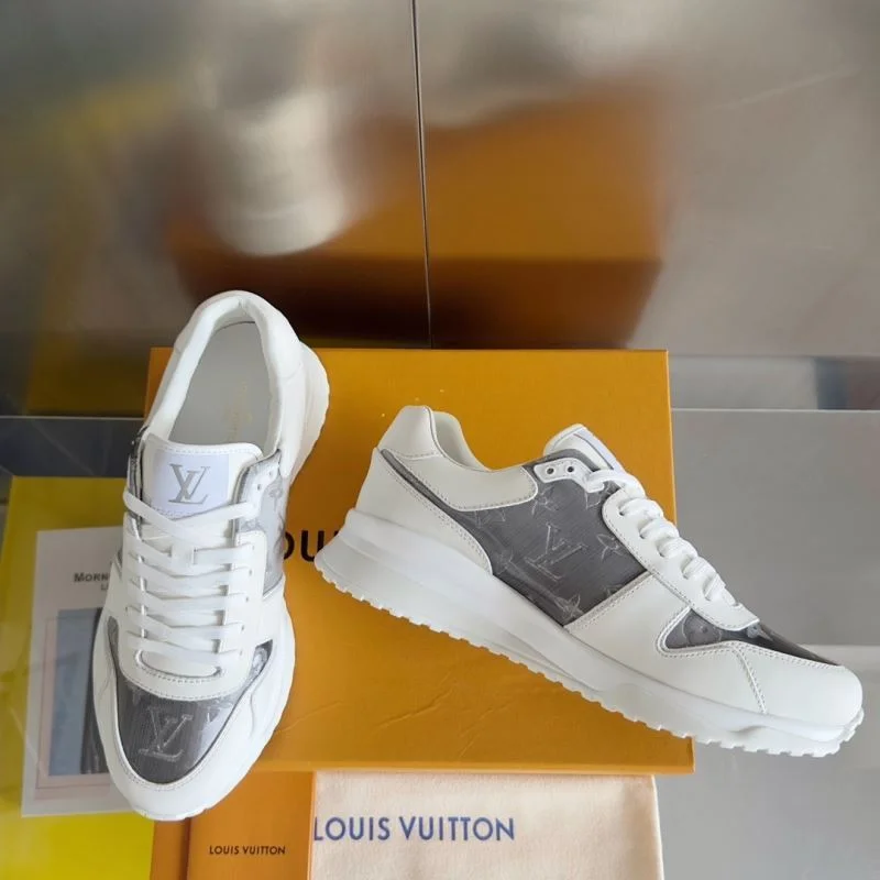 Louis Vuitton Run Away Sneaker Versatile 31570