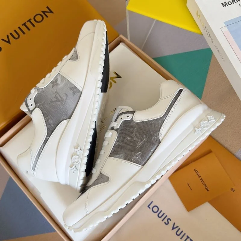 Louis Vuitton Run Away Sneaker Versatile 31570