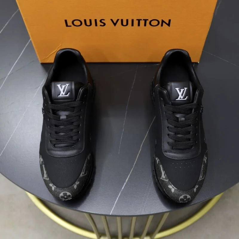 Breathable Louis Vuitton Run Away Sneaker 32746