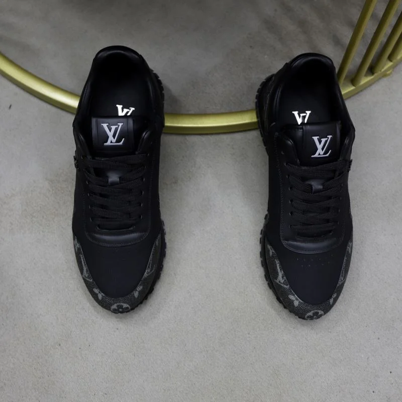 Breathable Louis Vuitton Run Away Sneaker 32746