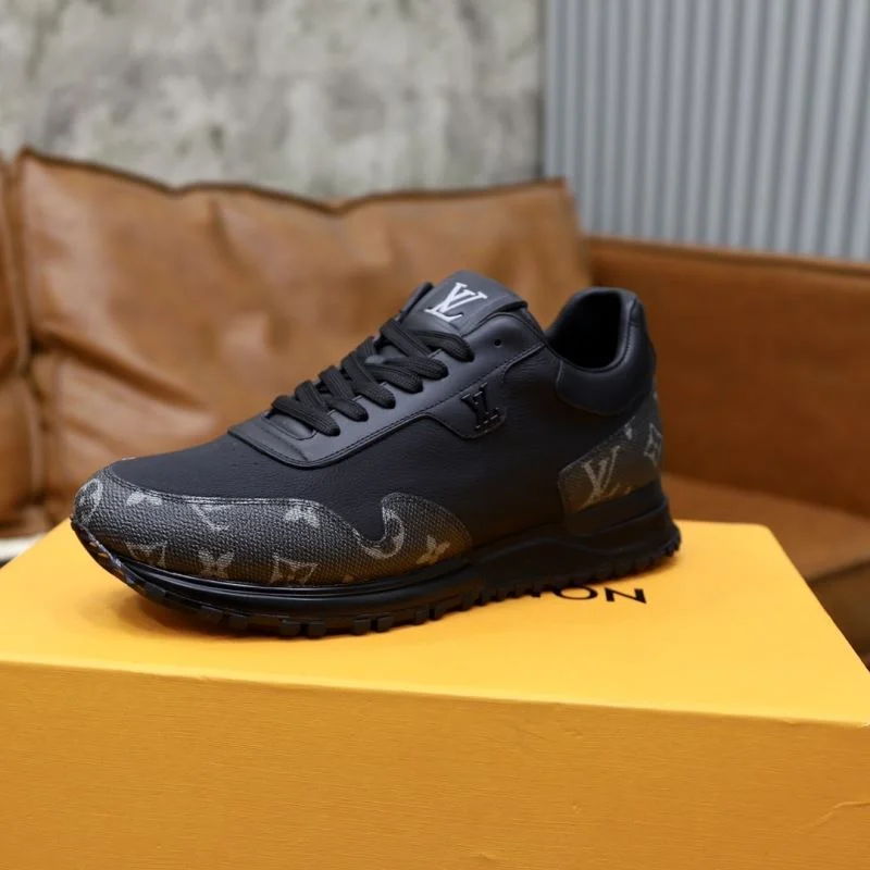 Breathable Louis Vuitton Run Away Sneaker 32746