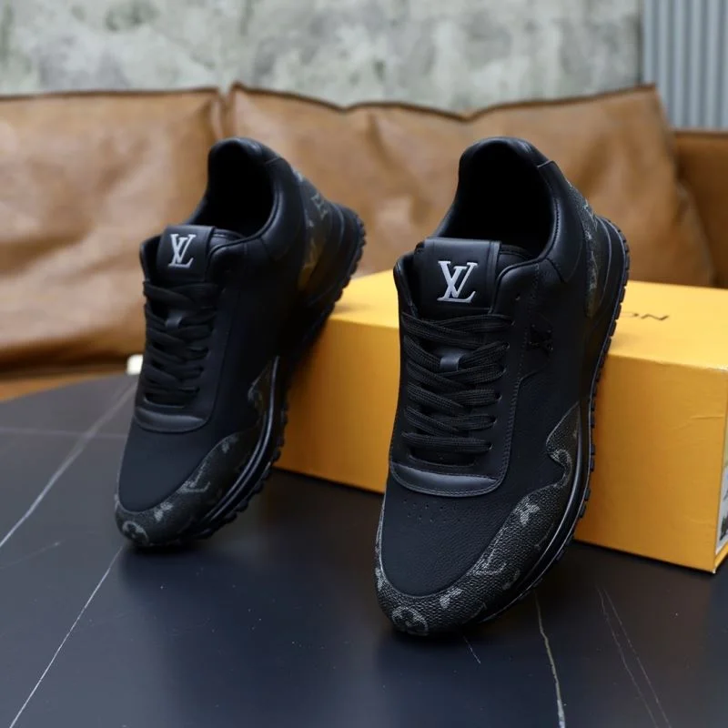 Breathable Louis Vuitton Run Away Sneaker 32746