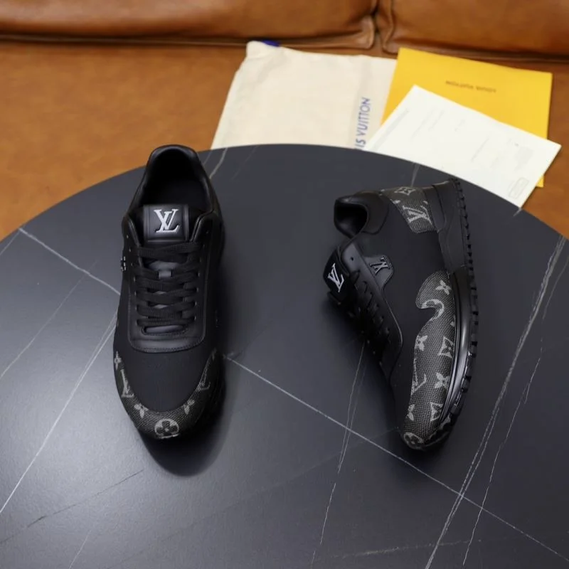 Breathable Louis Vuitton Run Away Sneaker 32746