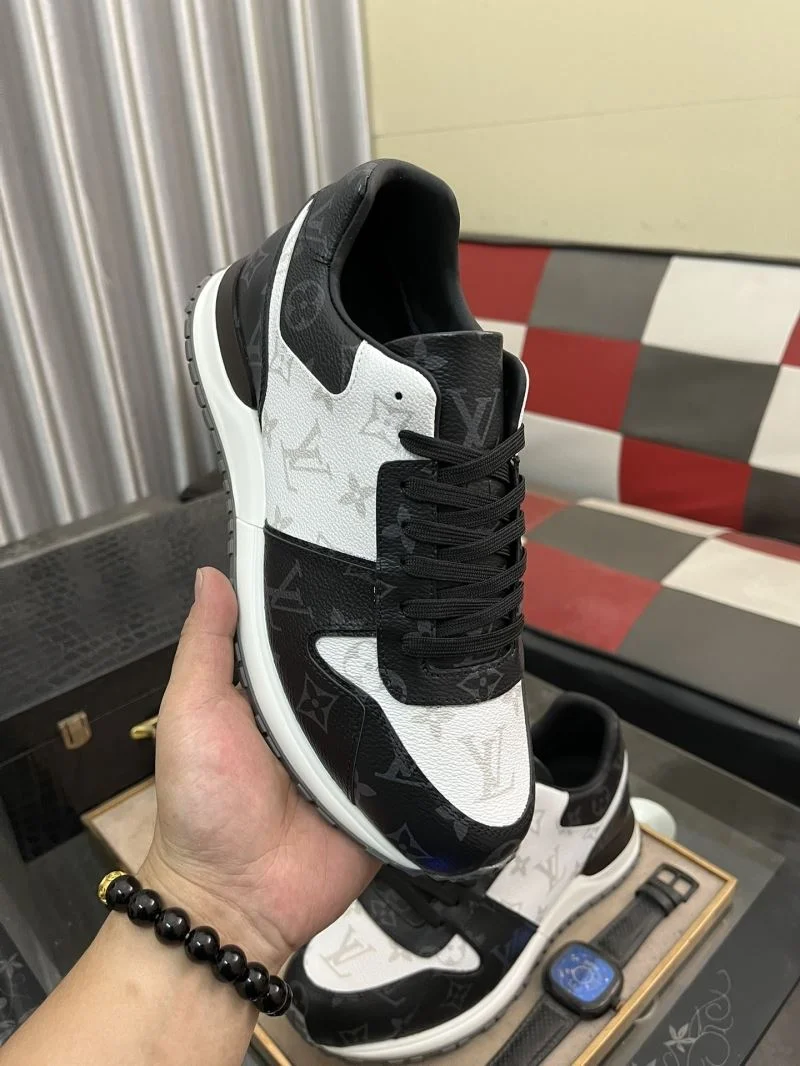 Soft Louis Vuitton Run Away Sneaker 32740