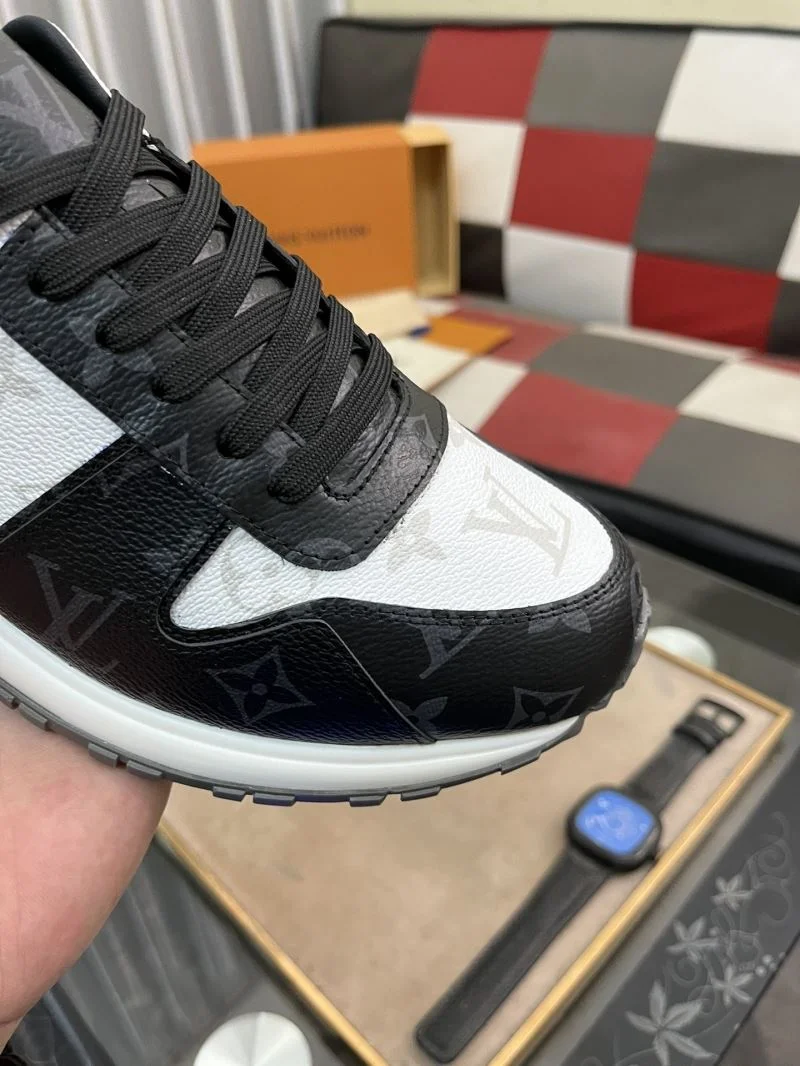Soft Louis Vuitton Run Away Sneaker 32740
