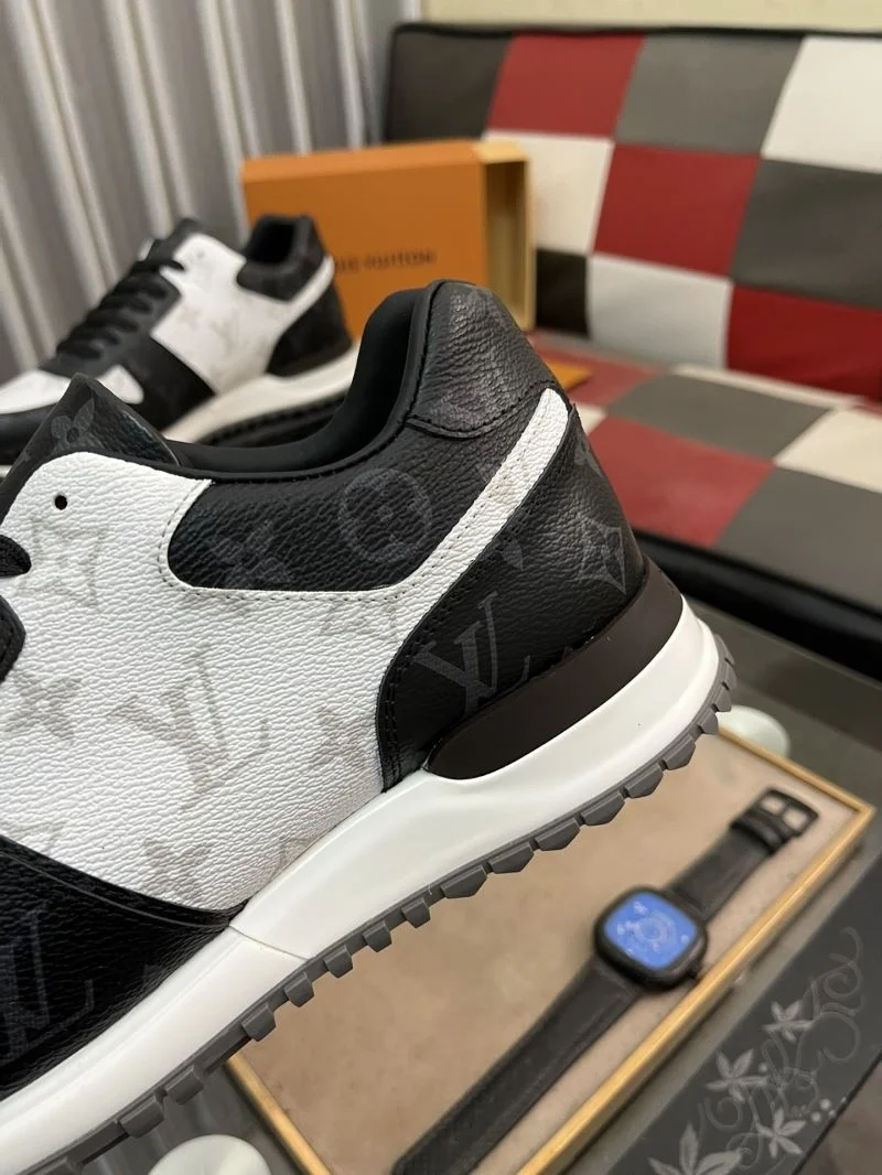 Soft Louis Vuitton Run Away Sneaker 32740