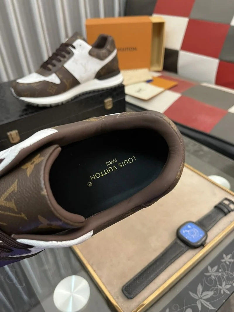 Premium Louis Vuitton Run Away Sneaker 32729