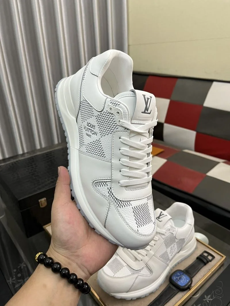 Practical Louis Vuitton Run Away Sneaker 32739