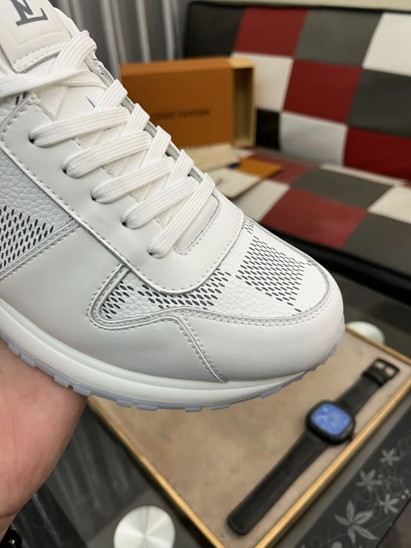Practical Louis Vuitton Run Away Sneaker 32739
