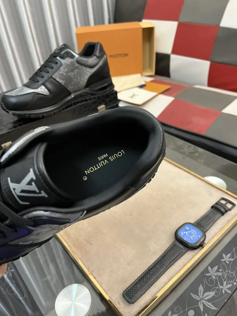 Unique Louis Vuitton Run Away Sneaker 32723