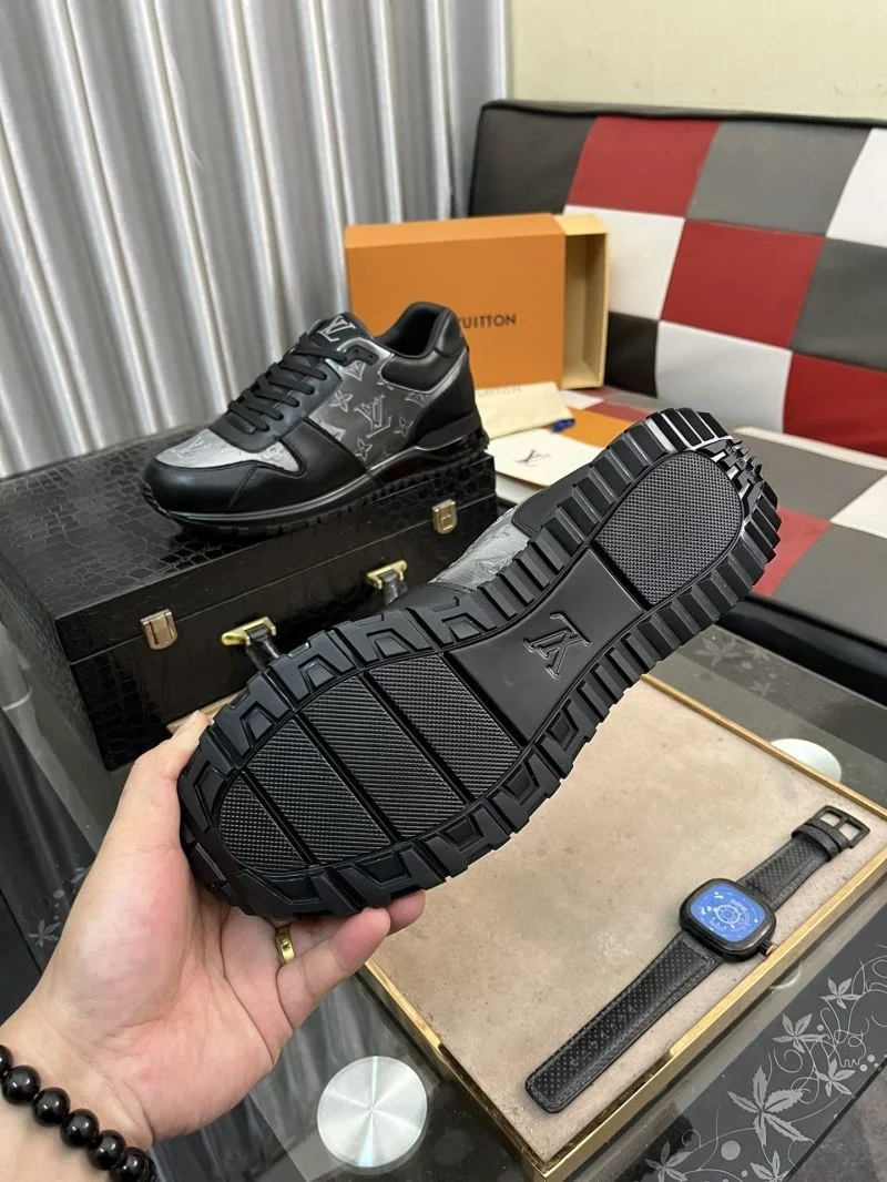 Unique Louis Vuitton Run Away Sneaker 32723
