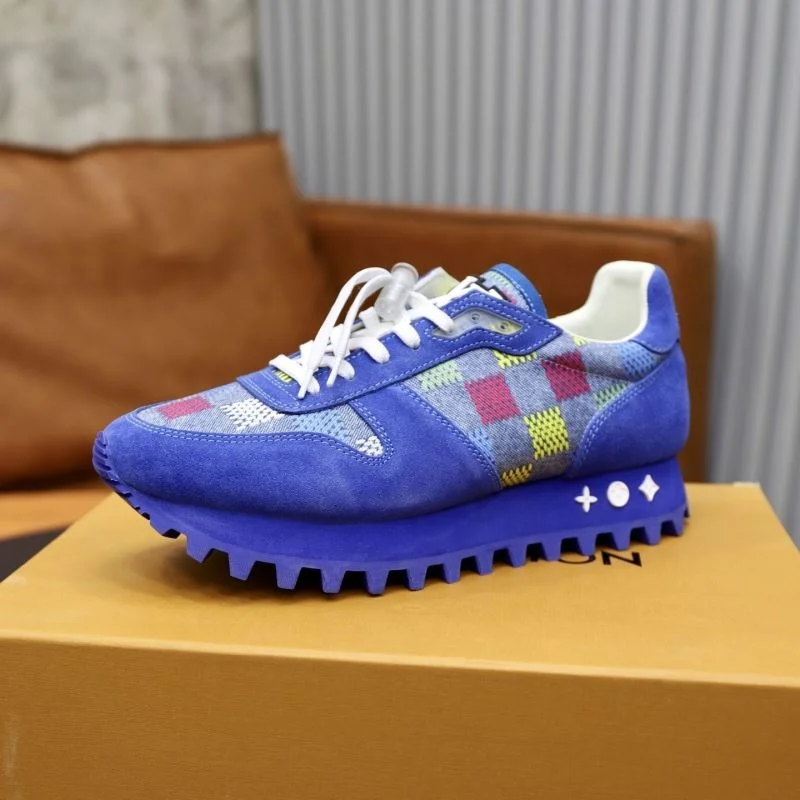 Casual Louis Vuitton Run Away Sneaker 32724