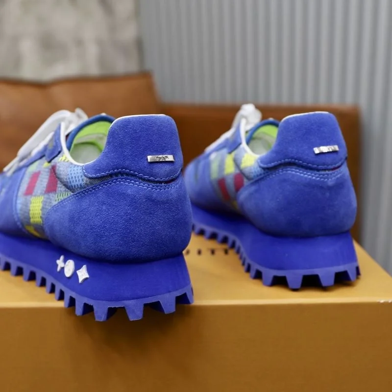 Casual Louis Vuitton Run Away Sneaker 32724