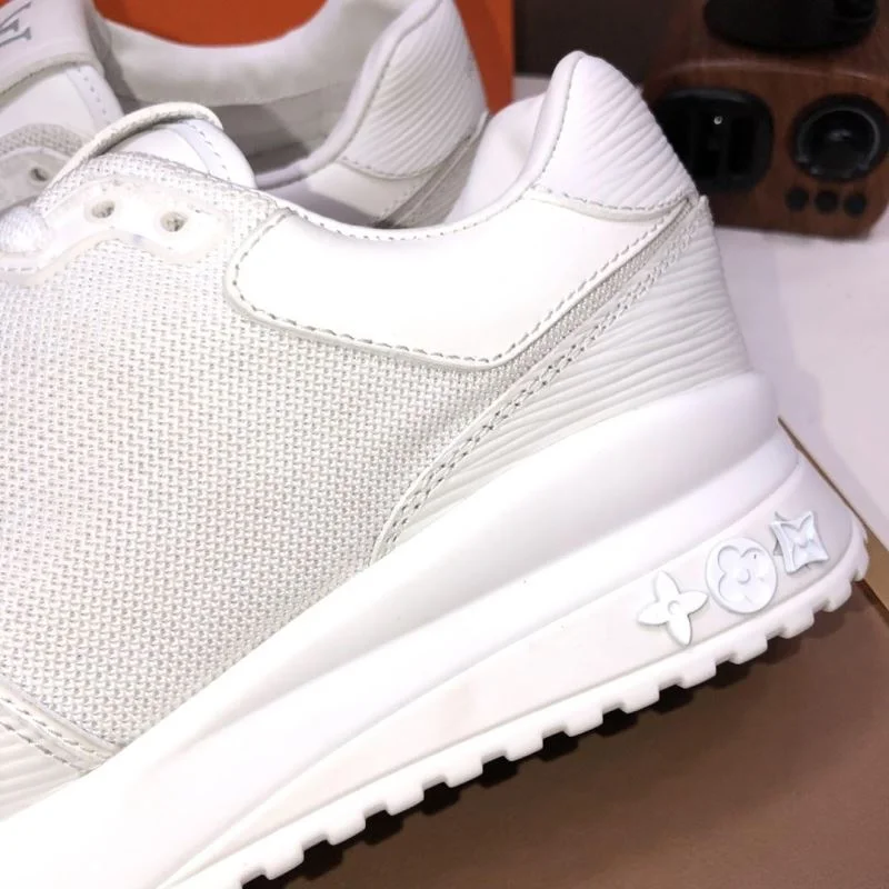Effortless Louis Vuitton Run Away Sneaker 32725