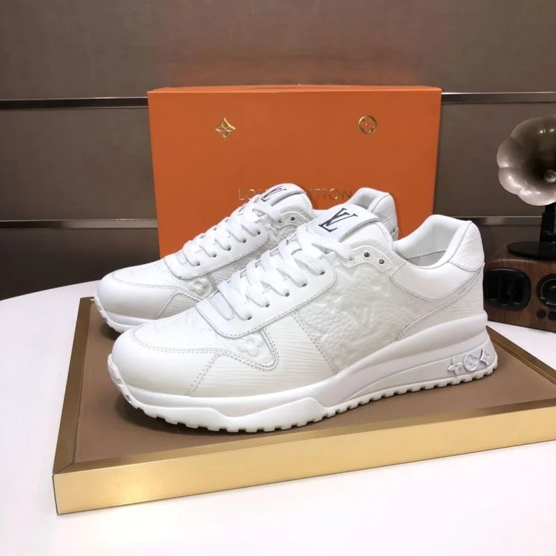 Popular Louis Vuitton Run Away Sneaker 32734