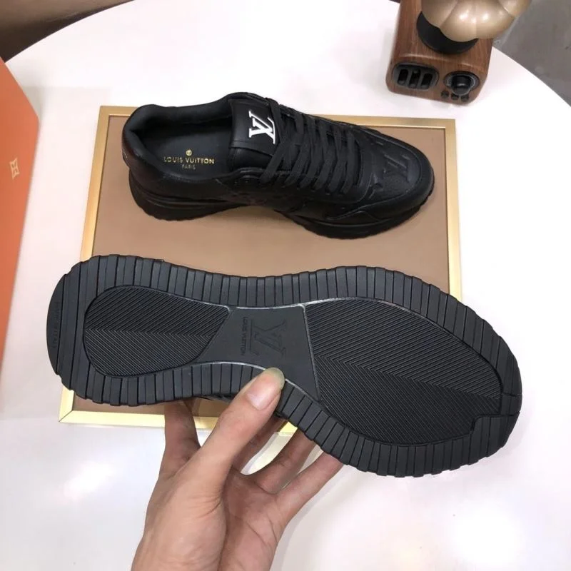 TopPick Louis Vuitton Run Away Sneaker 32717