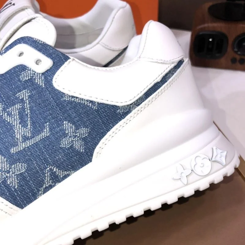 Comfortable Louis Vuitton Run Away Sneaker 32715