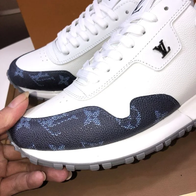 NewStyle Louis Vuitton Run Away Sneaker 32710