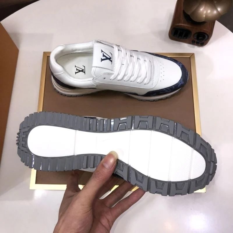 NewStyle Louis Vuitton Run Away Sneaker 32710