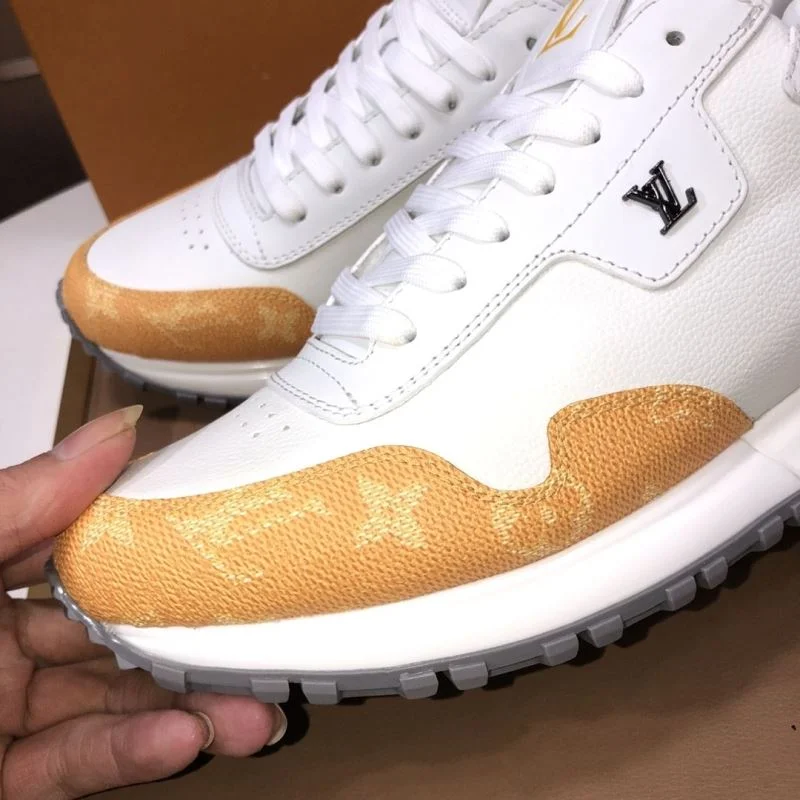 Durable Louis Vuitton Run Away Sneaker 32708