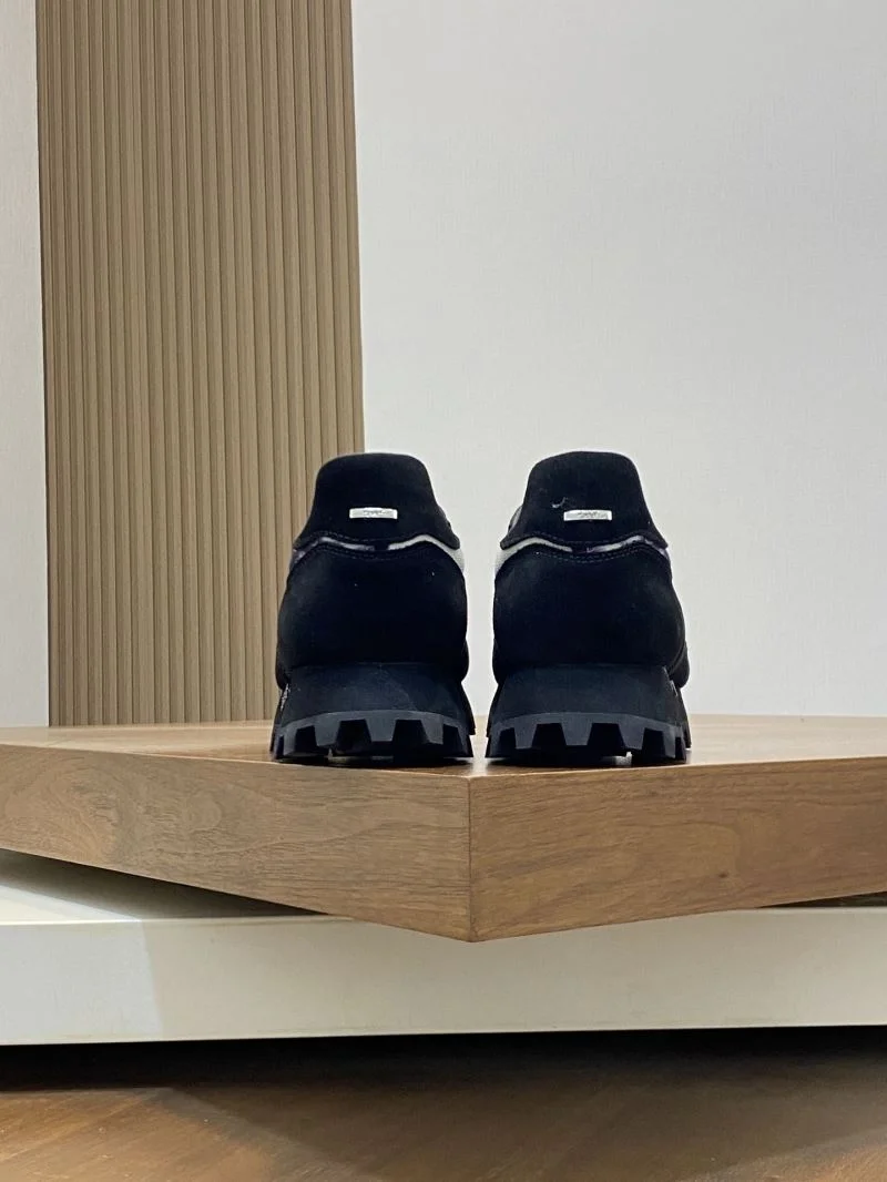 Louis Vuitton Run Away Sneaker Chic 32700