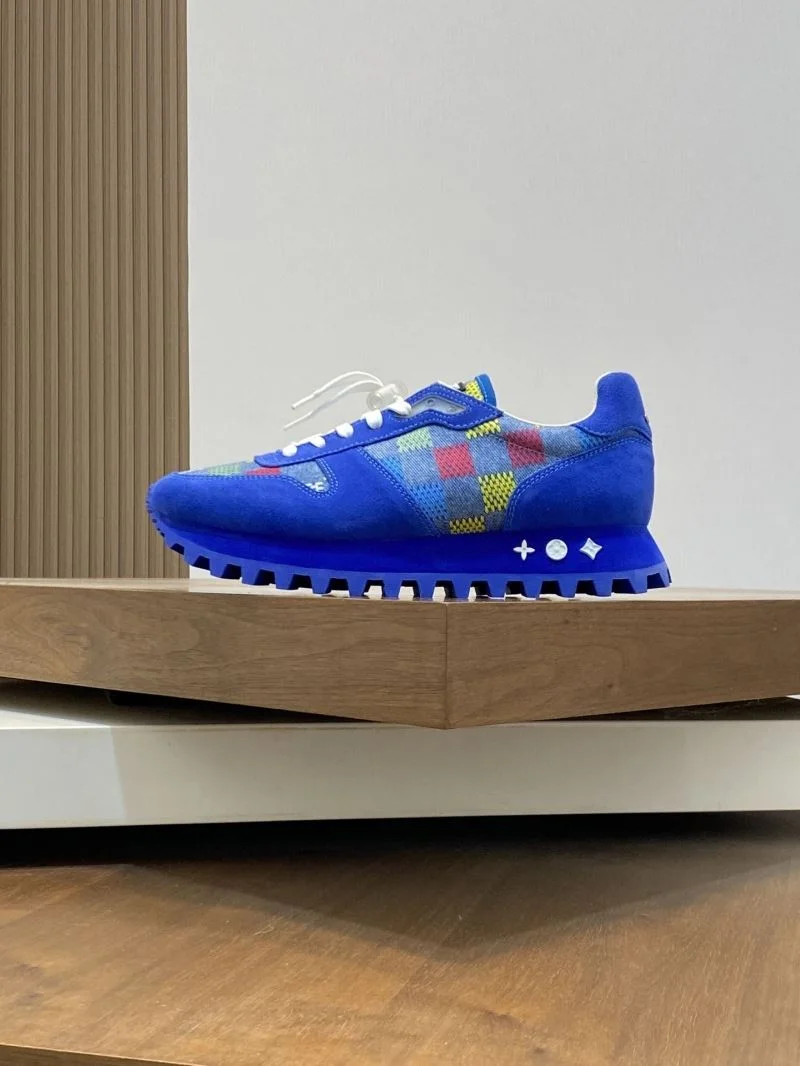 Comfortable Louis Vuitton Run Away Sneaker 32684