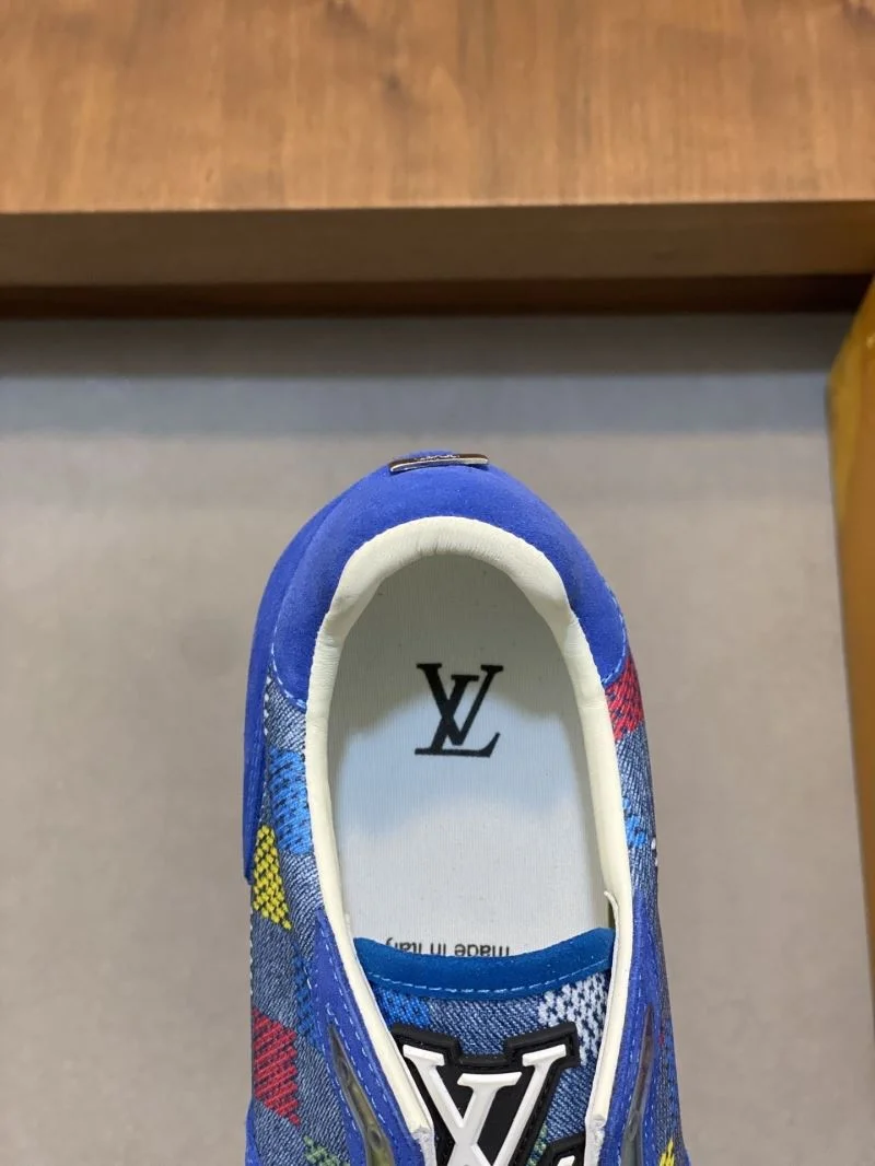 Comfortable Louis Vuitton Run Away Sneaker 32684