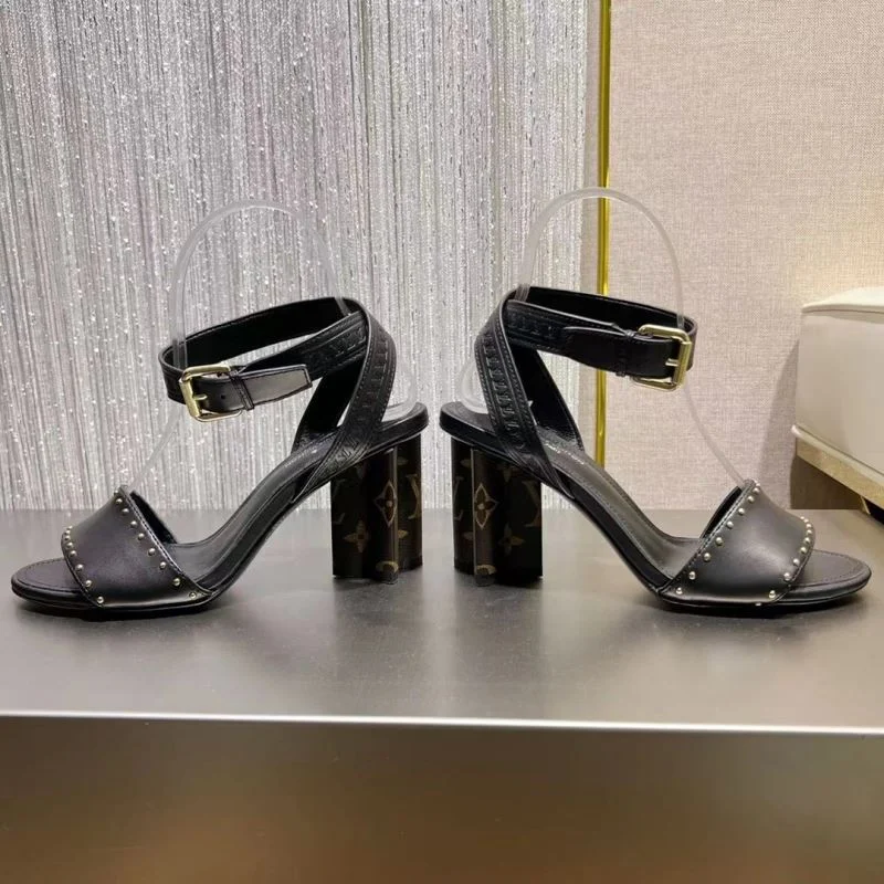 ZipUp Louis Vuitton Sandals 32266