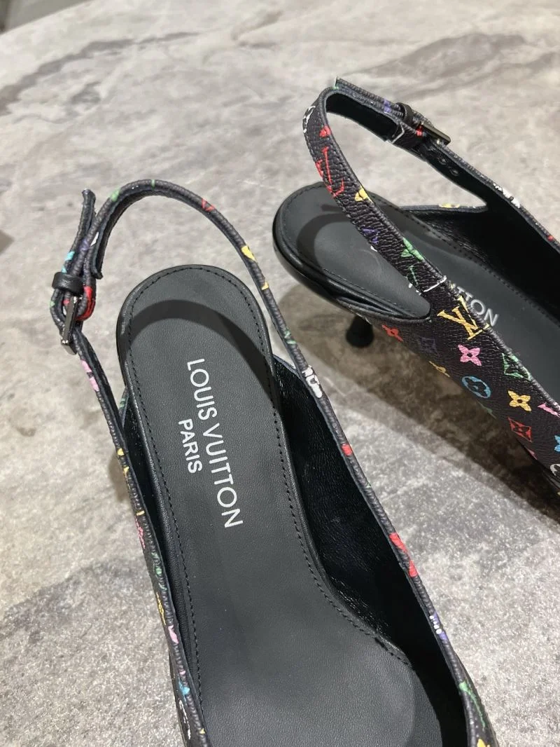 Louis Vuitton Sandals Trendy 32260