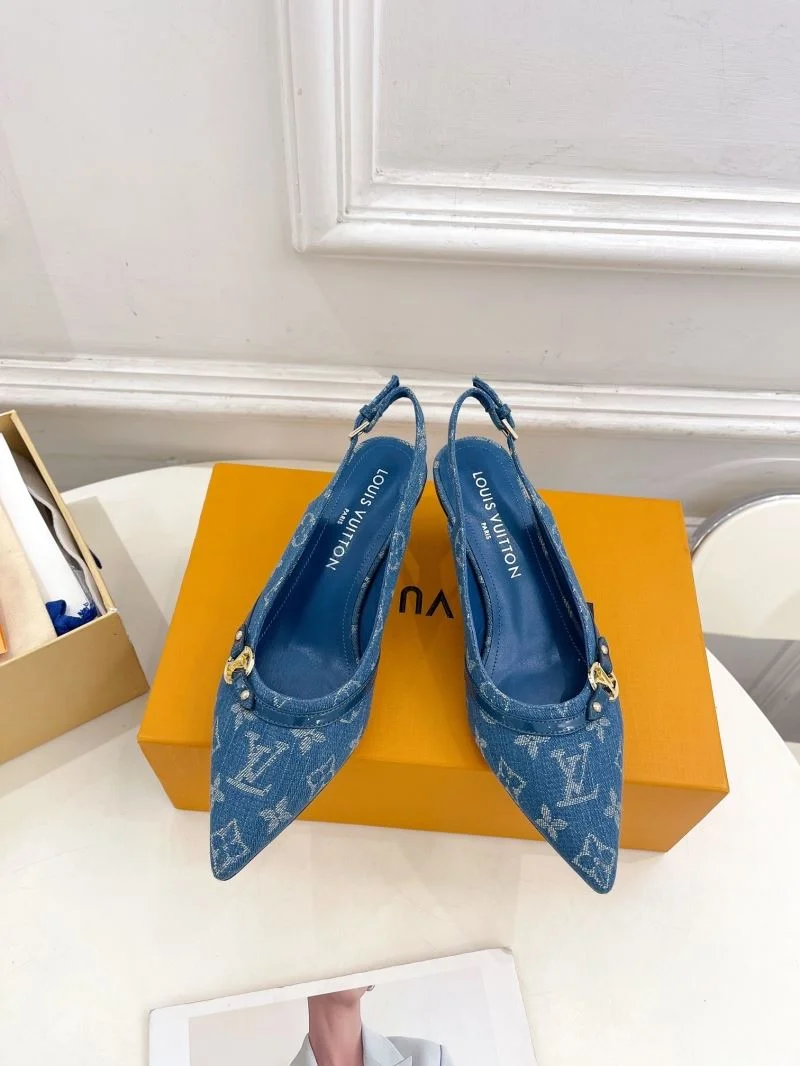 Compact Louis Vuitton Sandals 32254