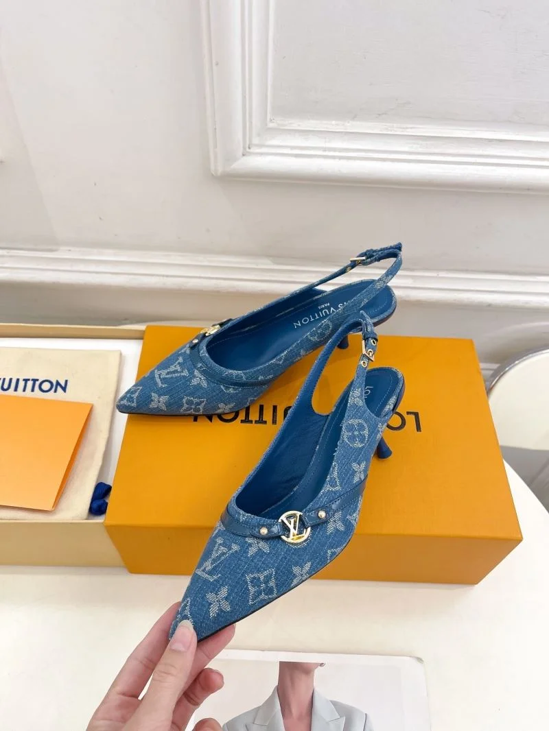 Compact Louis Vuitton Sandals 32254