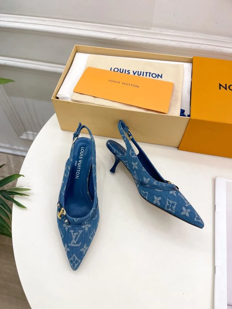 Compact Louis Vuitton Sandals 32254