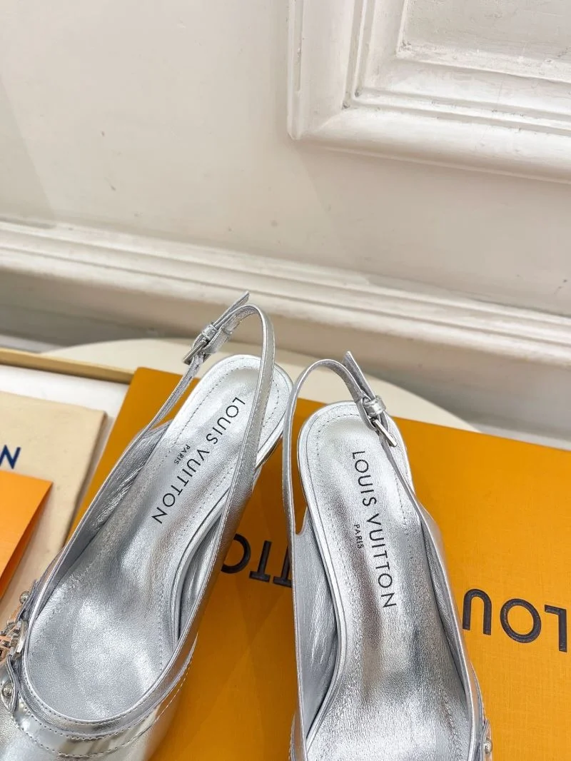 ZipUp Louis Vuitton Sandals 32252