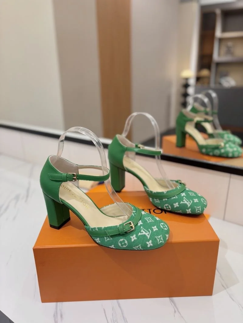 FlexibleFit Louis Vuitton Sandals 32236