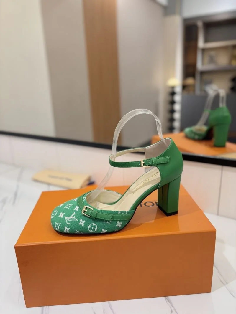 FlexibleFit Louis Vuitton Sandals 32236