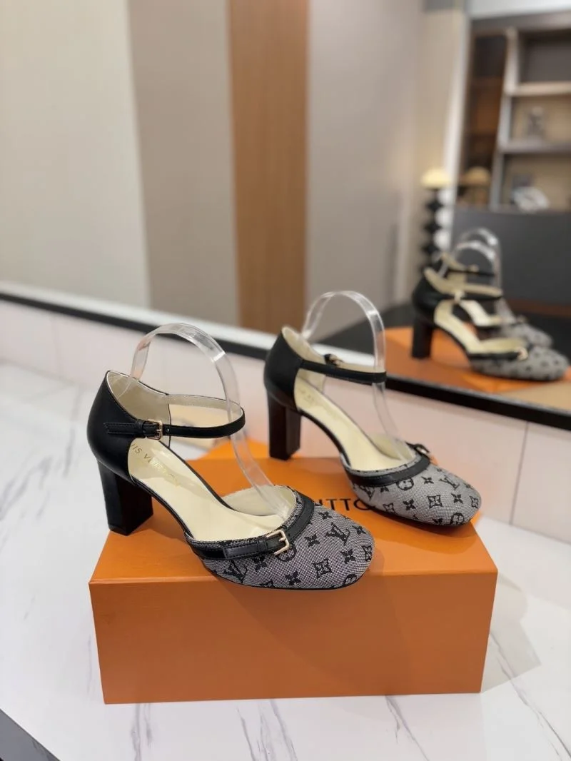 FreshLook Louis Vuitton Sandals 32241