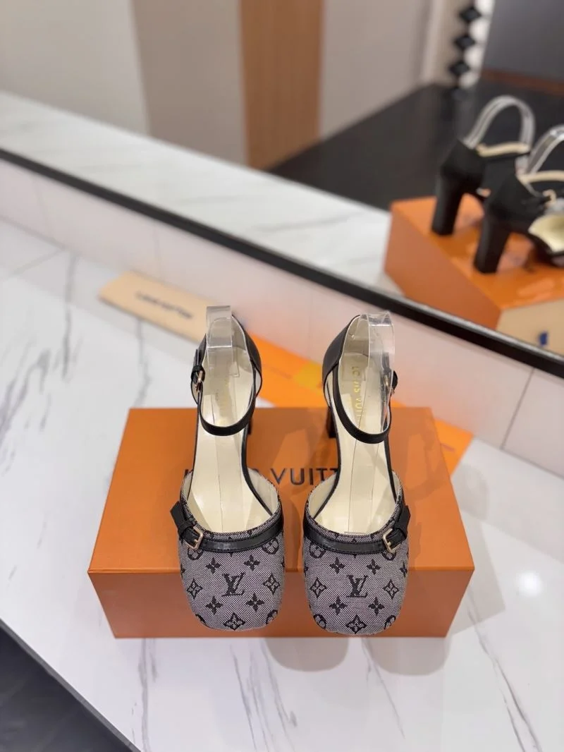 FreshLook Louis Vuitton Sandals 32241