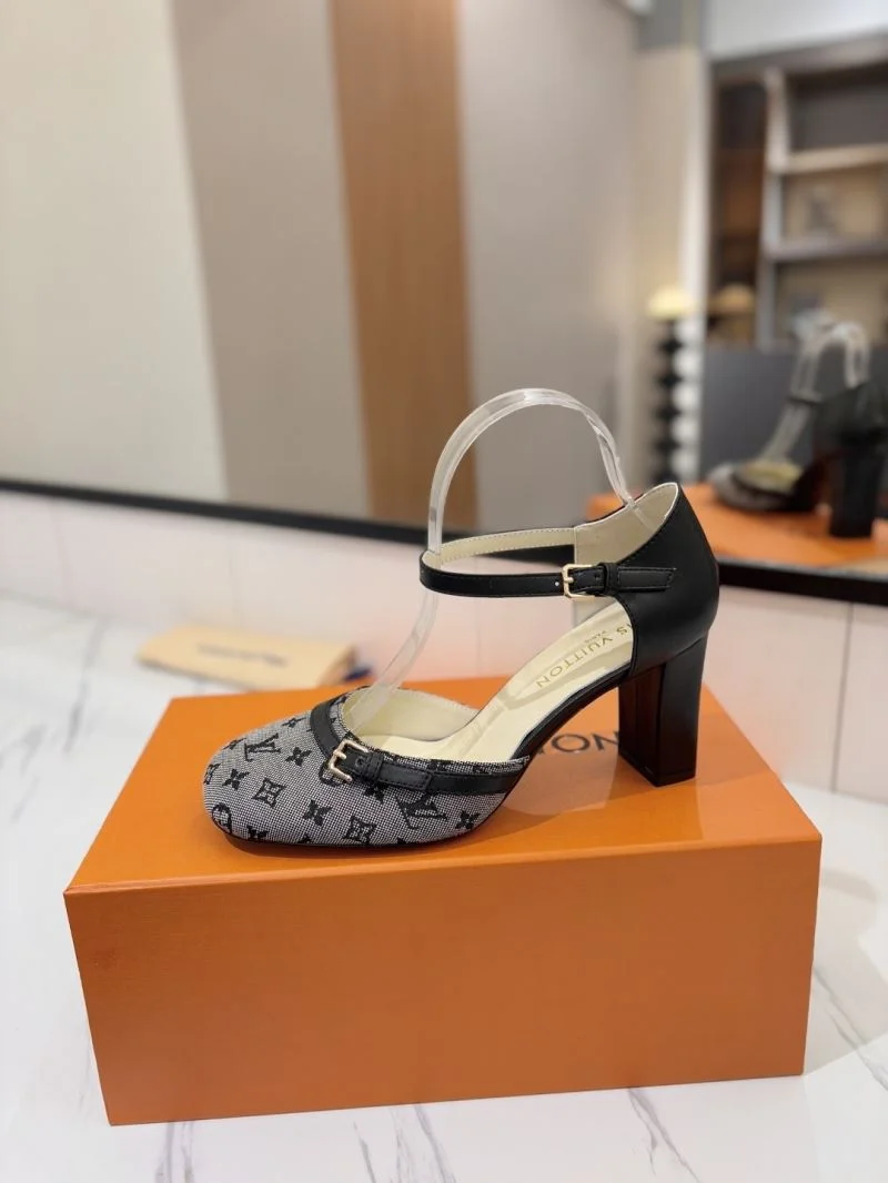 FreshLook Louis Vuitton Sandals 32241