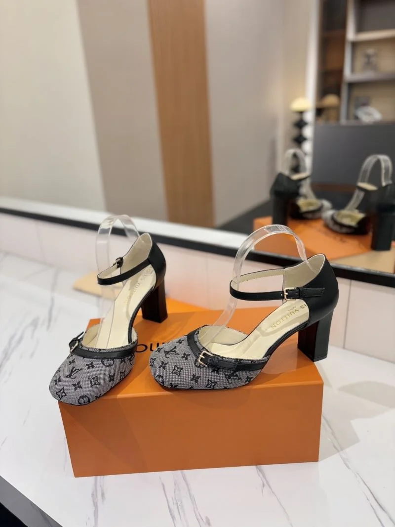 FreshLook Louis Vuitton Sandals 32241