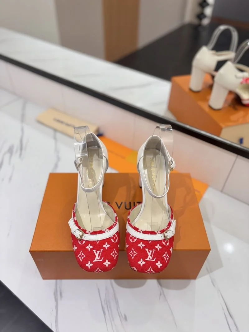 Louis Vuitton Sandals Sleek 32244