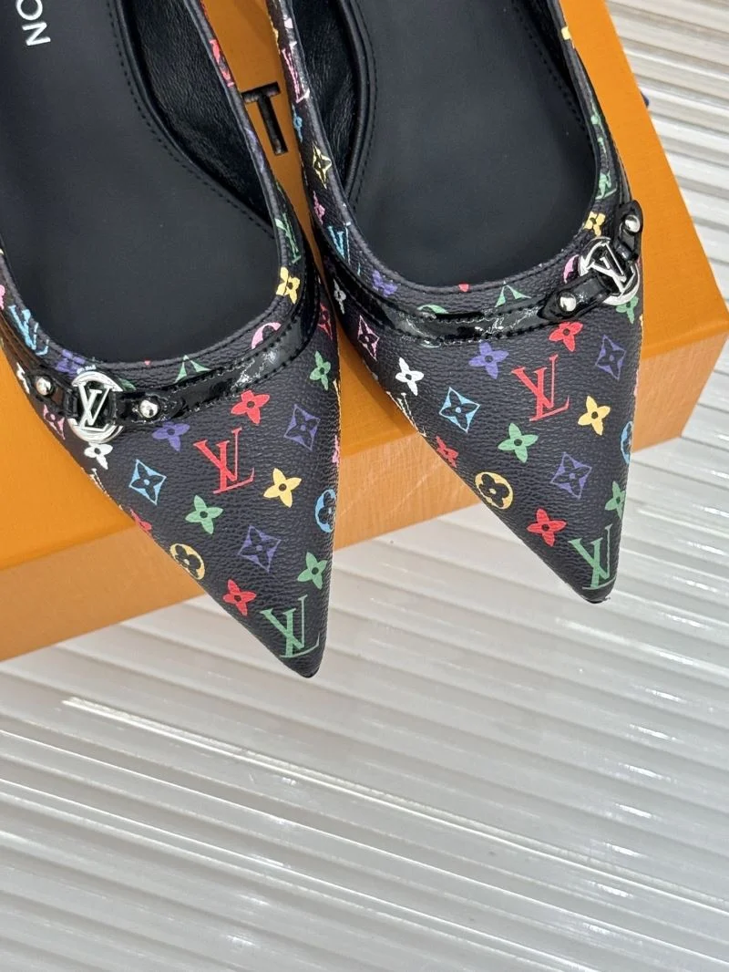 Louis Vuitton Sandals OnTrend 32229